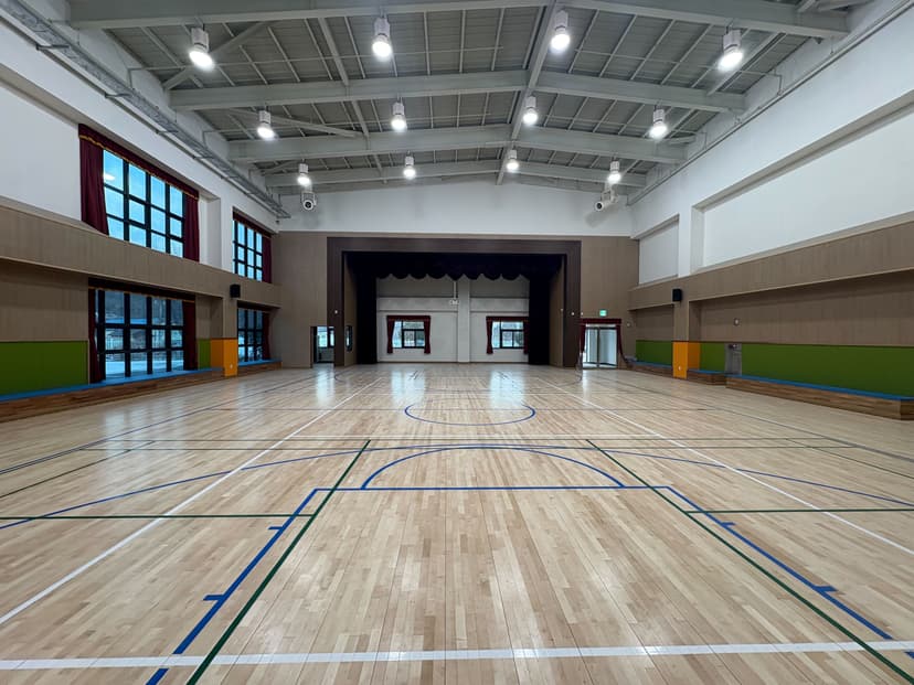 전북 동부산악권 특수학교 신축공사 중 목수장공사